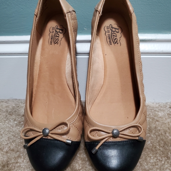 Shoes - Picture 2 of 2